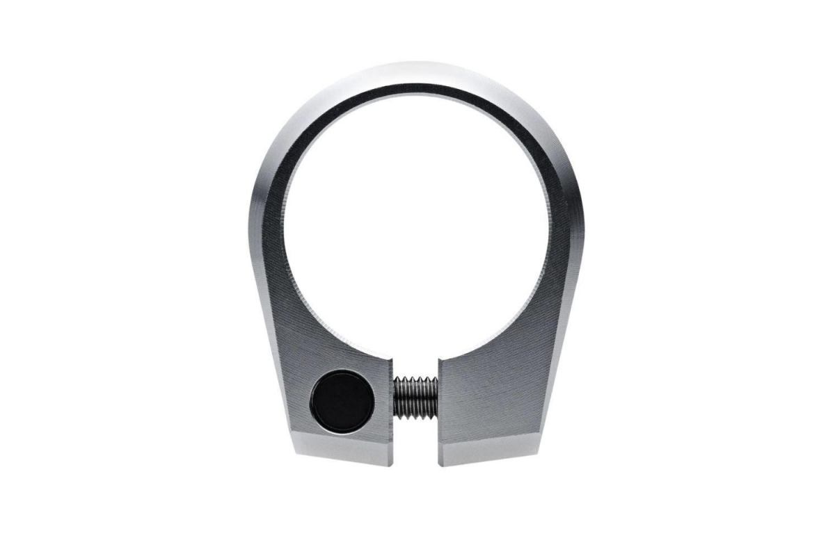 1_collier-de-selle-title-chrome